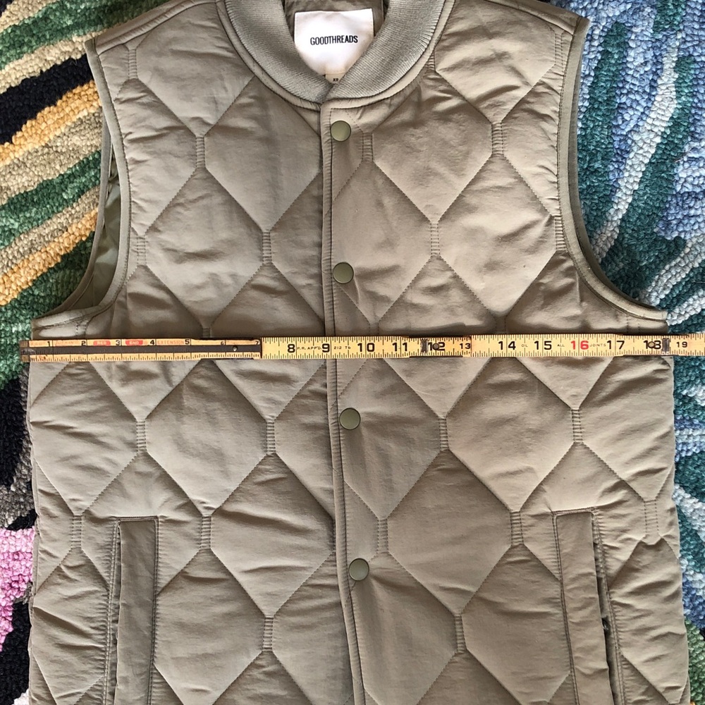 Good Threads Quilted Button Down Vest - image 6